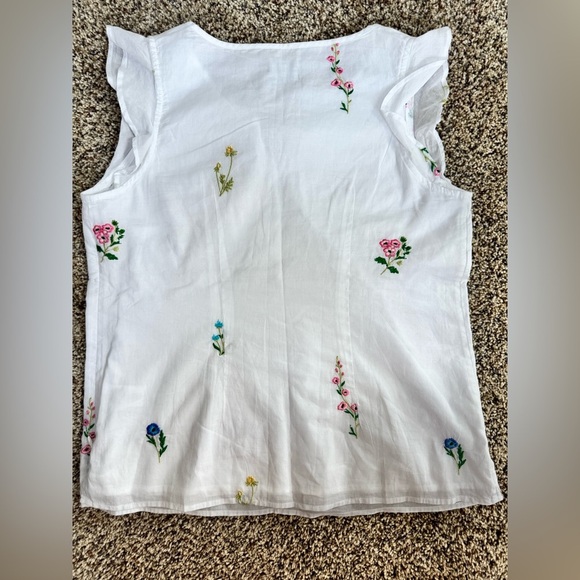 Like New Talbots Embroidered Flutter Sleeve Top - Picture 6 of 9